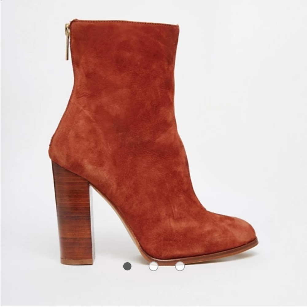 River Island 70s Seude Block Heel boots